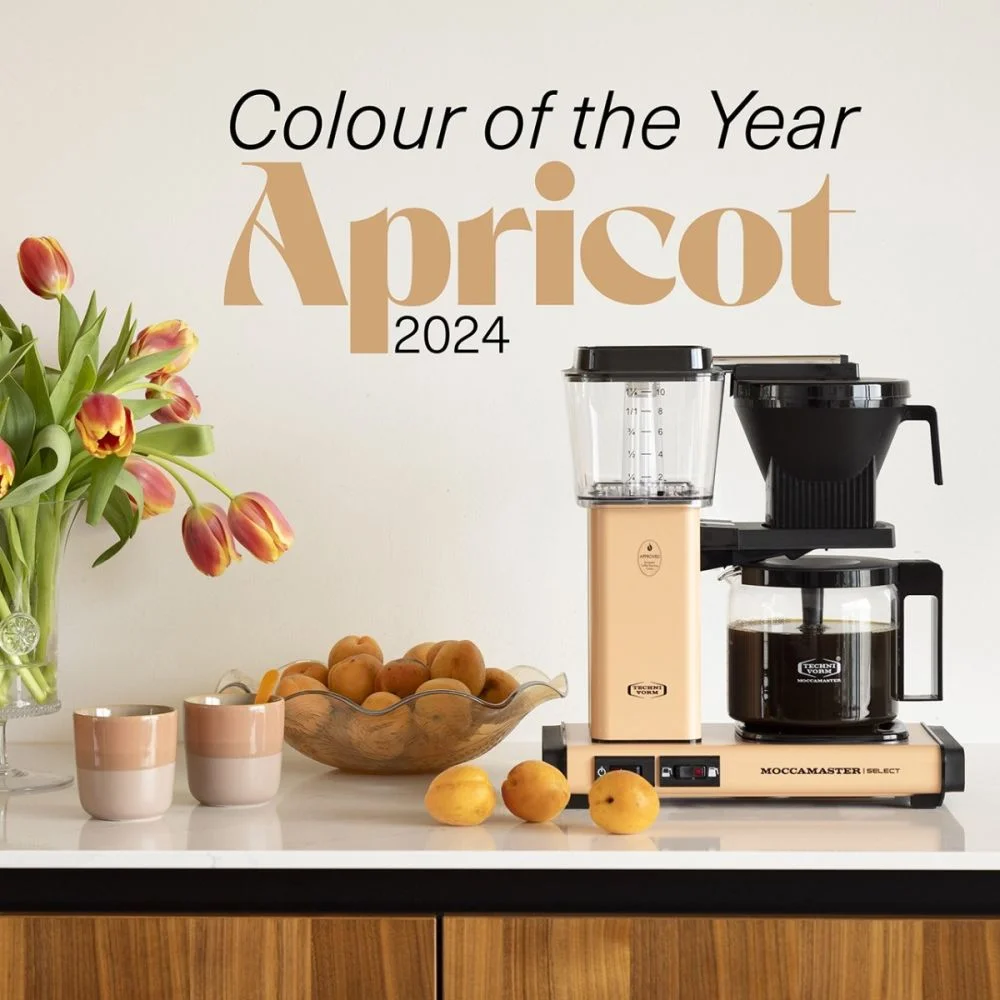 moccamaster-kbg-select-apricot-wood-kitchen.webp